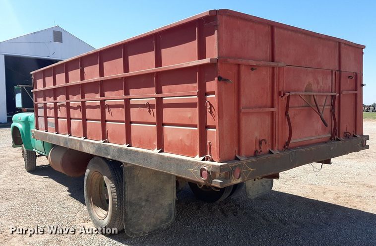 image for item EB9786 1959 GMC 370  grain truck
