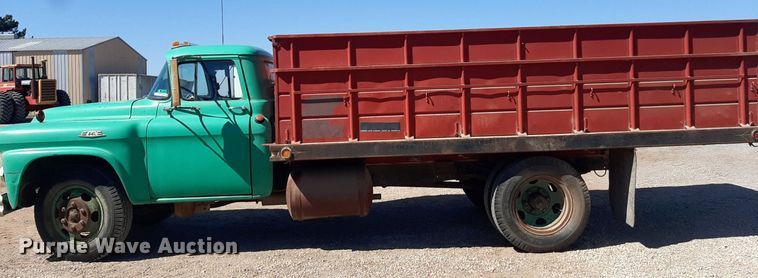 image for item EB9786 1959 GMC 370  grain truck