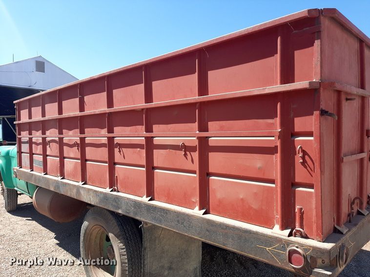 image for item EB9786 1959 GMC 370  grain truck