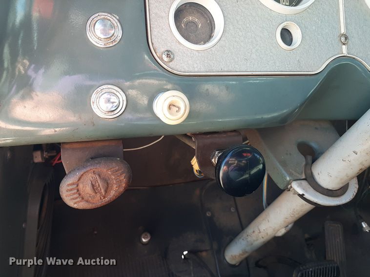 image for item EB9786 1959 GMC 370  grain truck