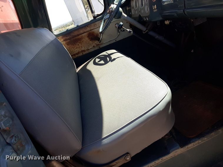 image for item EB9786 1959 GMC 370  grain truck