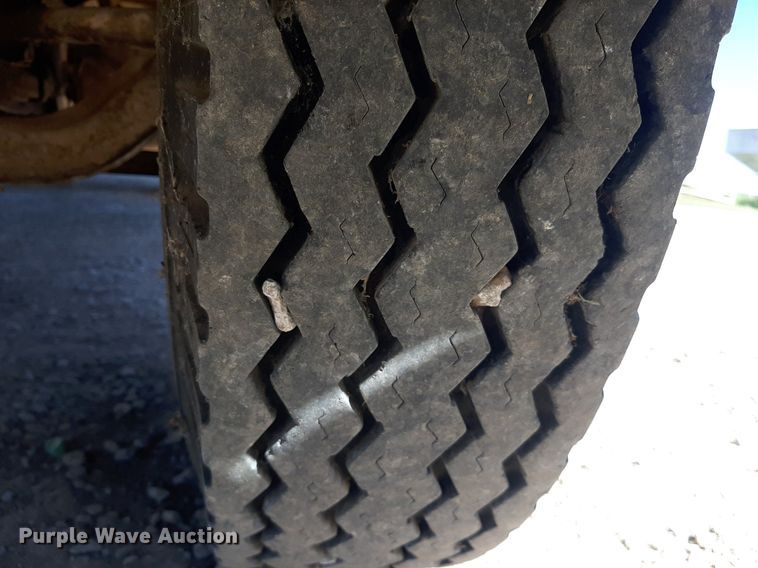 image for item EB9786 1959 GMC 370  grain truck