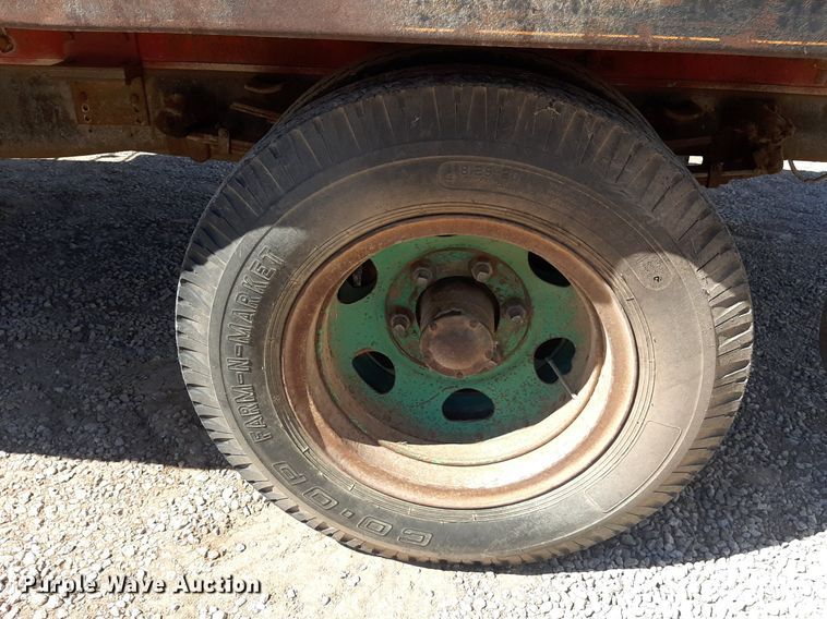 image for item EB9786 1959 GMC 370  grain truck