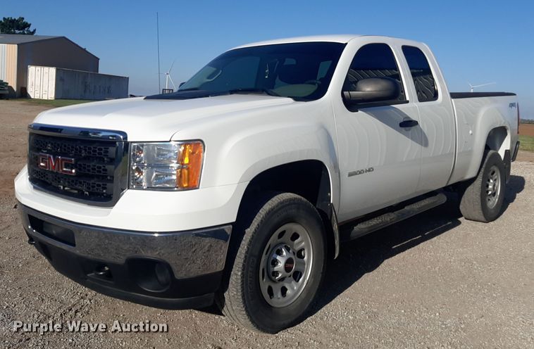 image for item EB9791 2013 GMC Sierra 2500HD  Ext. Cab pickup truck