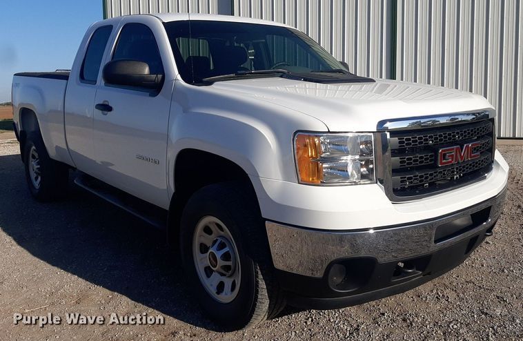 image for item EB9791 2013 GMC Sierra 2500HD  Ext. Cab pickup truck