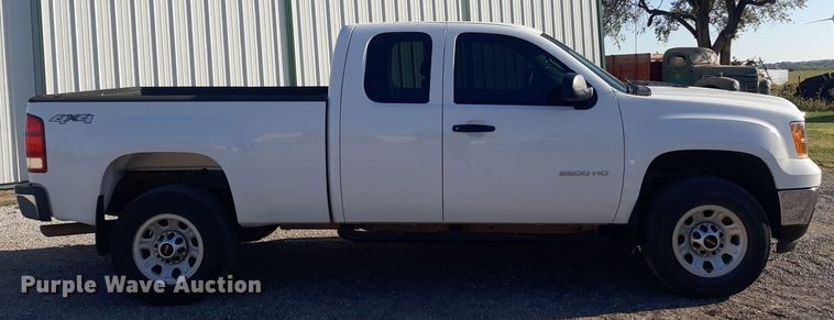 image for item EB9791 2013 GMC Sierra 2500HD  Ext. Cab pickup truck