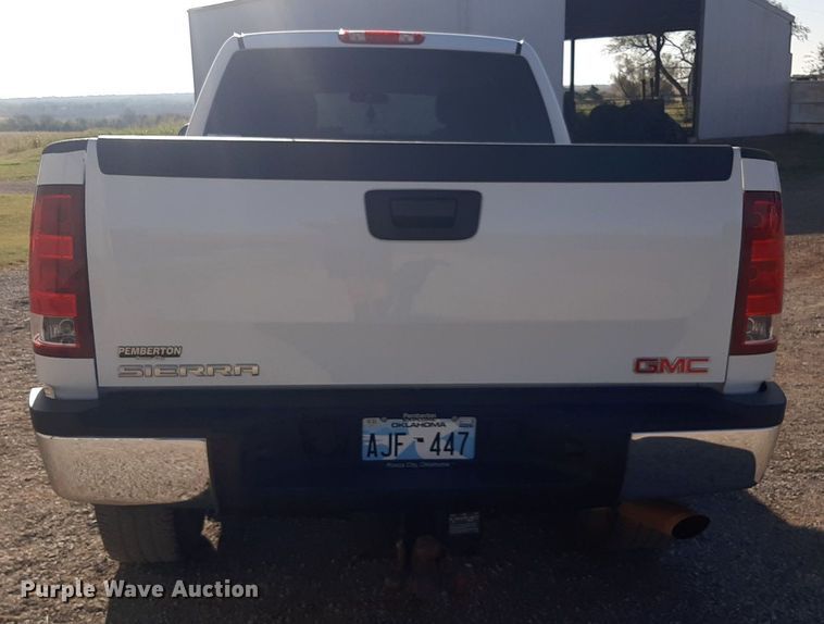 image for item EB9791 2013 GMC Sierra 2500HD  Ext. Cab pickup truck