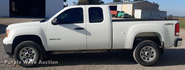 image for item EB9791 2013 GMC Sierra 2500HD  Ext. Cab pickup truck