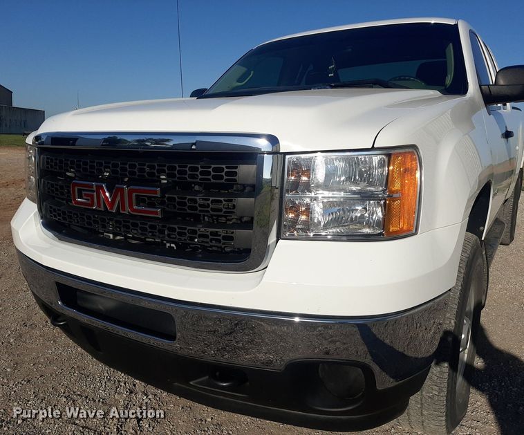 image for item EB9791 2013 GMC Sierra 2500HD  Ext. Cab pickup truck
