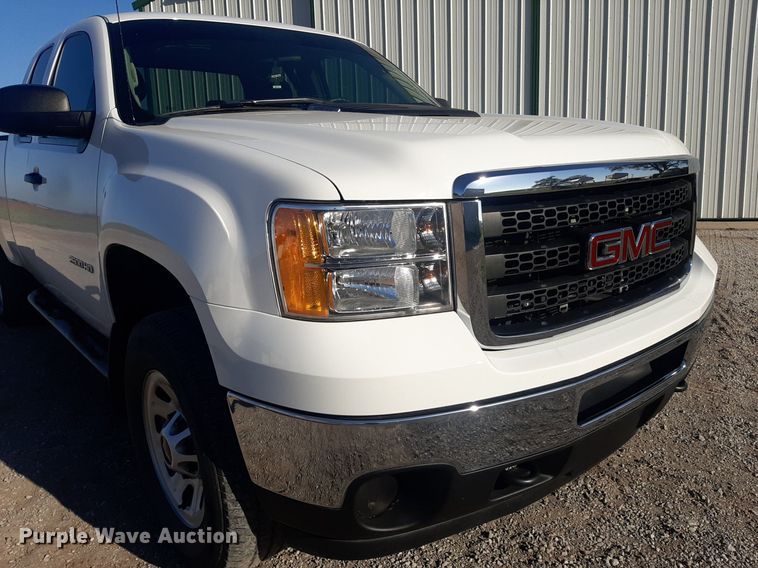 image for item EB9791 2013 GMC Sierra 2500HD  Ext. Cab pickup truck