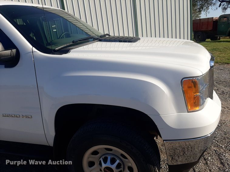 image for item EB9791 2013 GMC Sierra 2500HD  Ext. Cab pickup truck