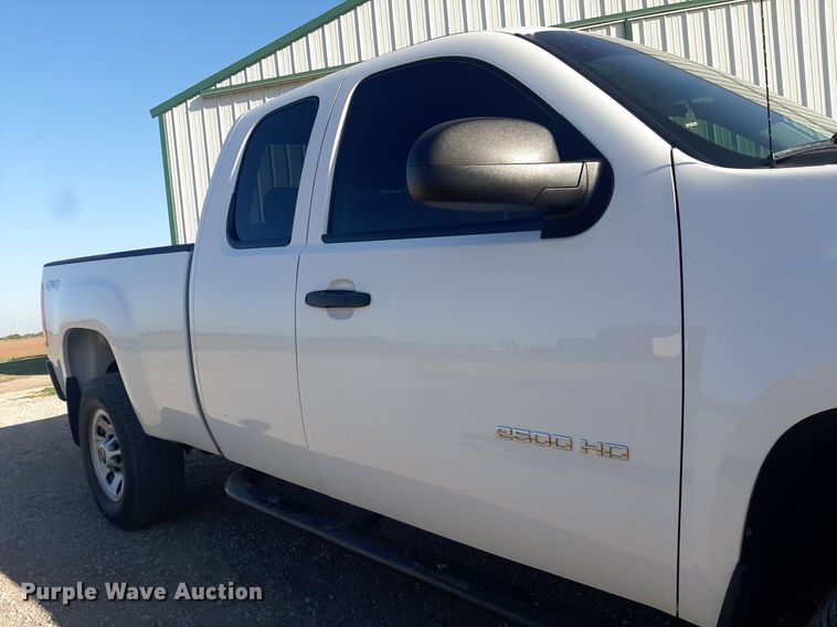 image for item EB9791 2013 GMC Sierra 2500HD  Ext. Cab pickup truck