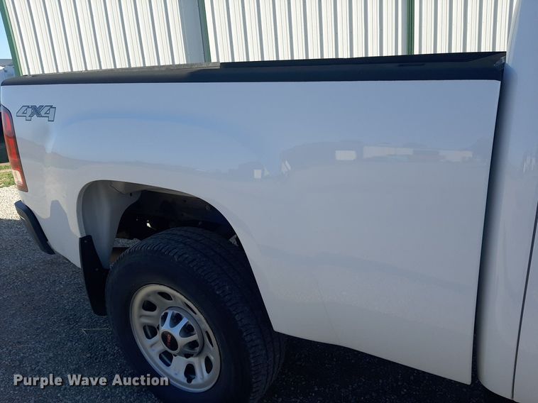 image for item EB9791 2013 GMC Sierra 2500HD  Ext. Cab pickup truck