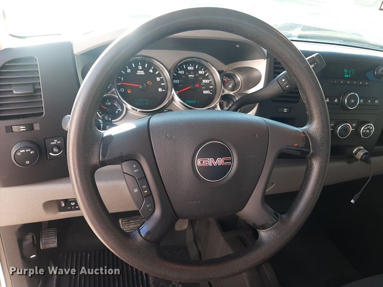 image for item EB9791 2013 GMC Sierra 2500HD  Ext. Cab pickup truck