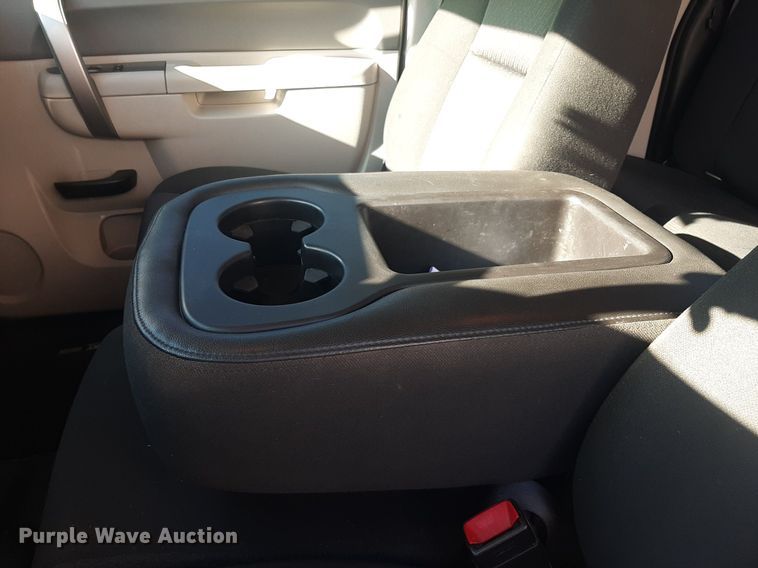 image for item EB9791 2013 GMC Sierra 2500HD  Ext. Cab pickup truck