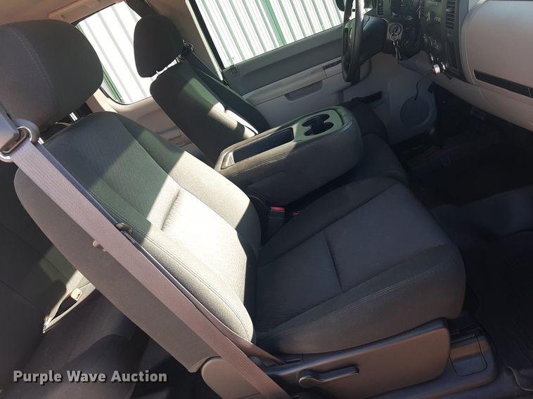 image for item EB9791 2013 GMC Sierra 2500HD  Ext. Cab pickup truck