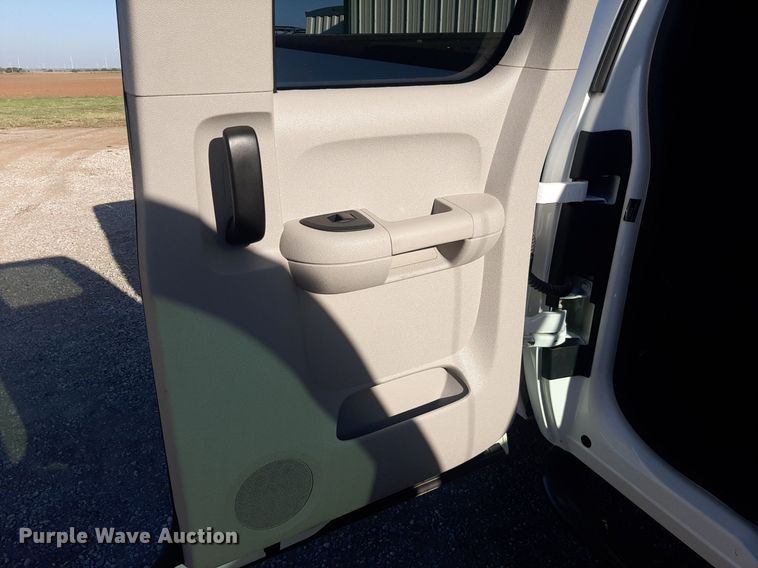 image for item EB9791 2013 GMC Sierra 2500HD  Ext. Cab pickup truck