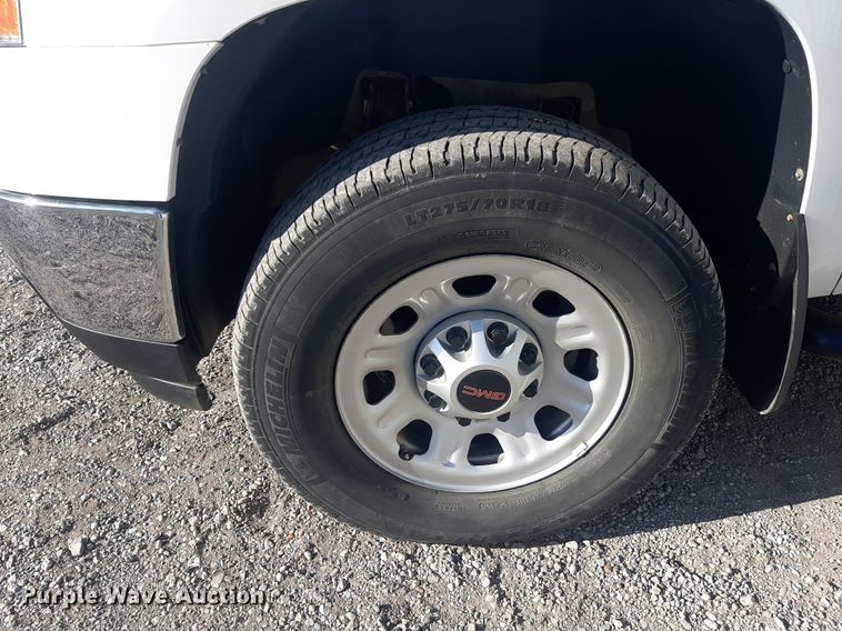 image for item EB9791 2013 GMC Sierra 2500HD  Ext. Cab pickup truck