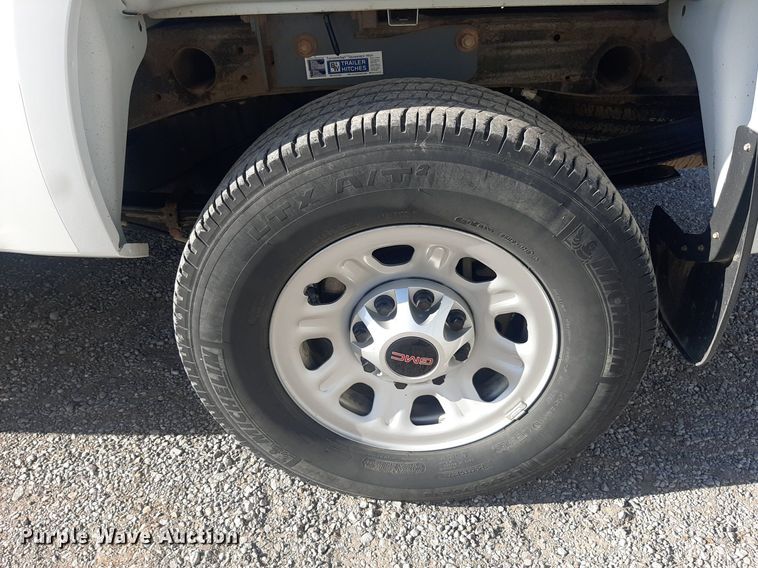 image for item EB9791 2013 GMC Sierra 2500HD  Ext. Cab pickup truck