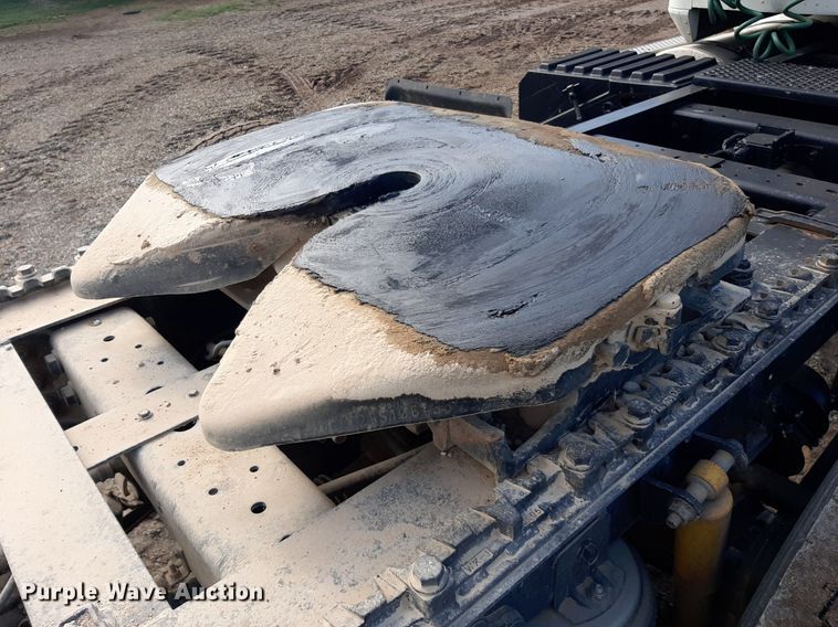 image for item EB9794 2007 International 9400  semi truck