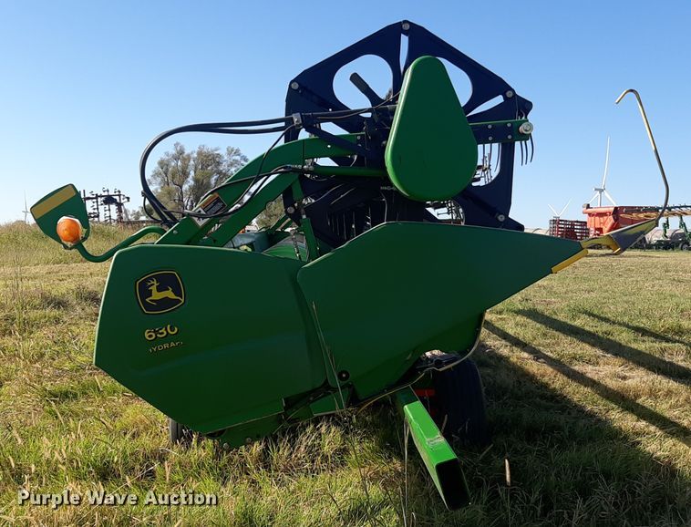 image for item EB9795 John Deere 630F  flex head