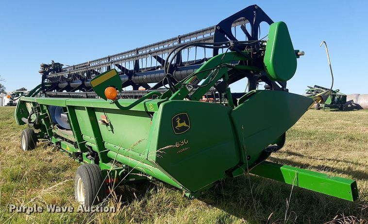 image for item EB9795 John Deere 630F  flex head