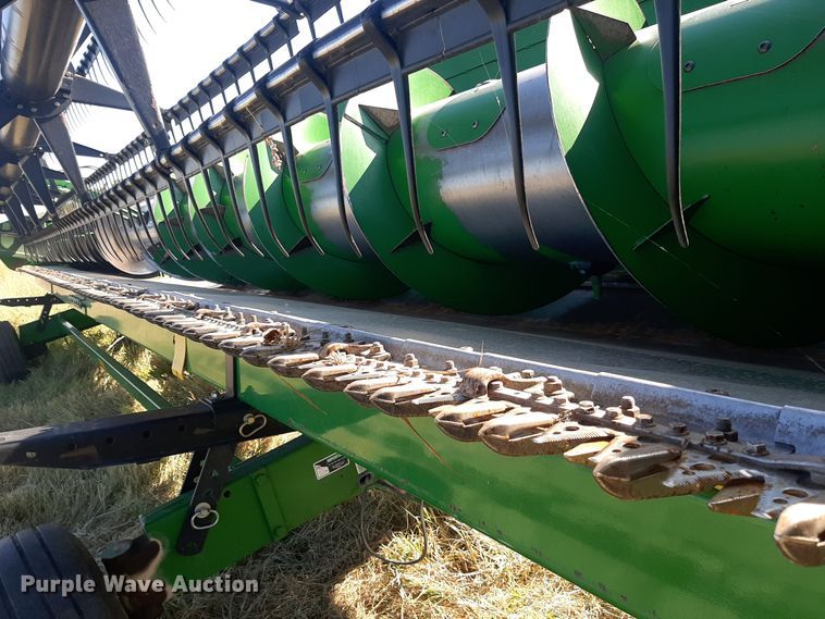 image for item EB9795 John Deere 630F  flex head