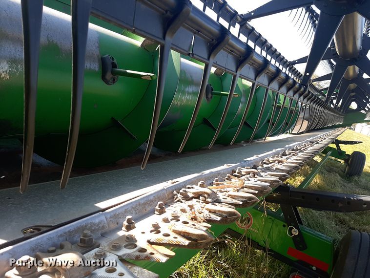 image for item EB9795 John Deere 630F  flex head