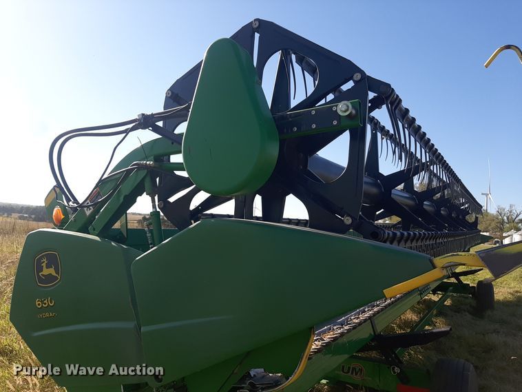 image for item EB9795 John Deere 630F  flex head