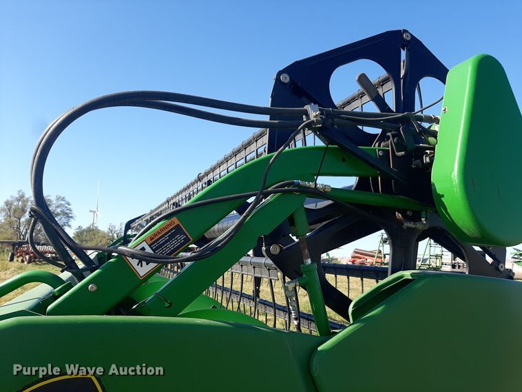 image for item EB9795 John Deere 630F  flex head