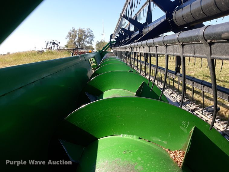 image for item EB9795 John Deere 630F  flex head