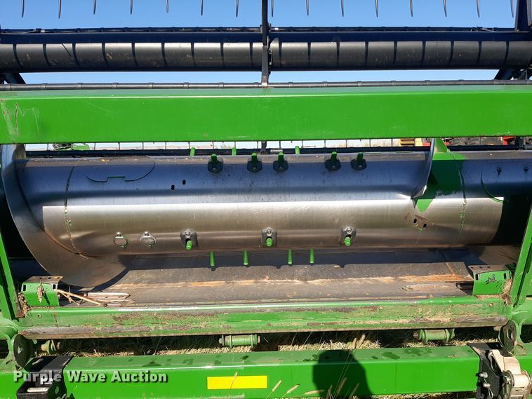 image for item EB9795 John Deere 630F  flex head