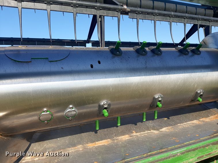 image for item EB9795 John Deere 630F  flex head