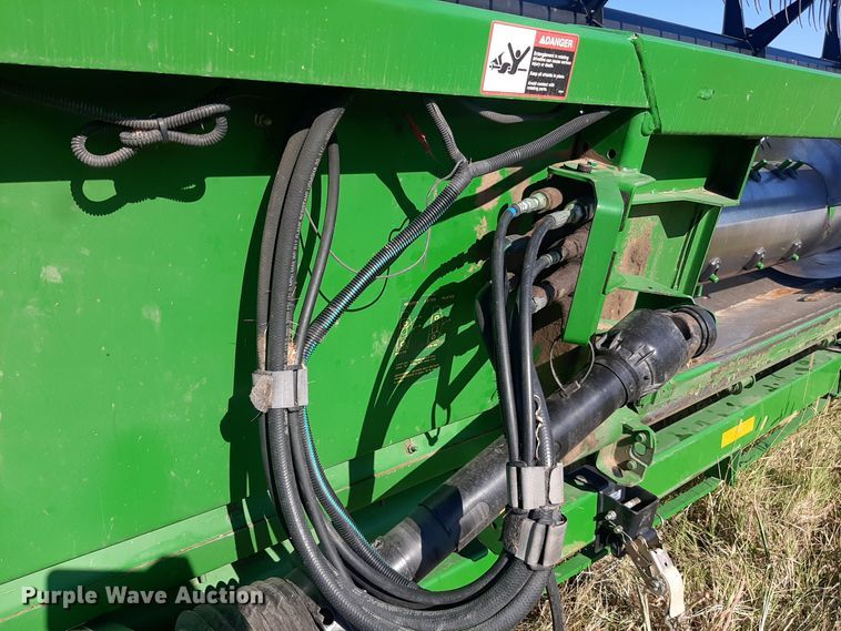 image for item EB9795 John Deere 630F  flex head