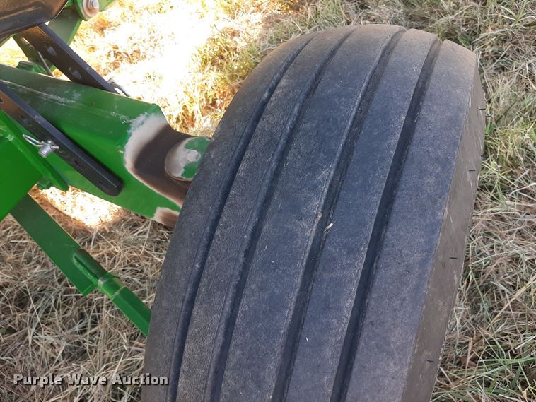 image for item EB9795 John Deere 630F  flex head