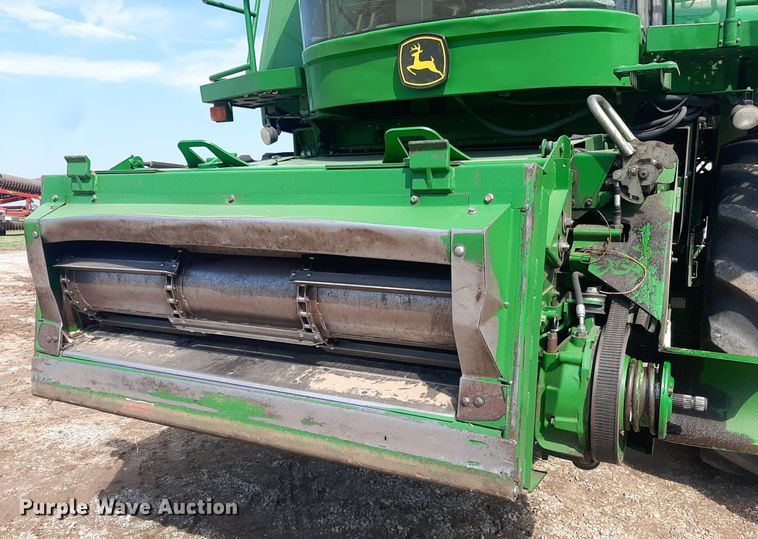 image for item EB9796 2005 John Deere 9660  RWA combine