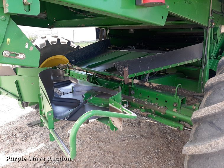 image for item EB9796 2005 John Deere 9660  RWA combine