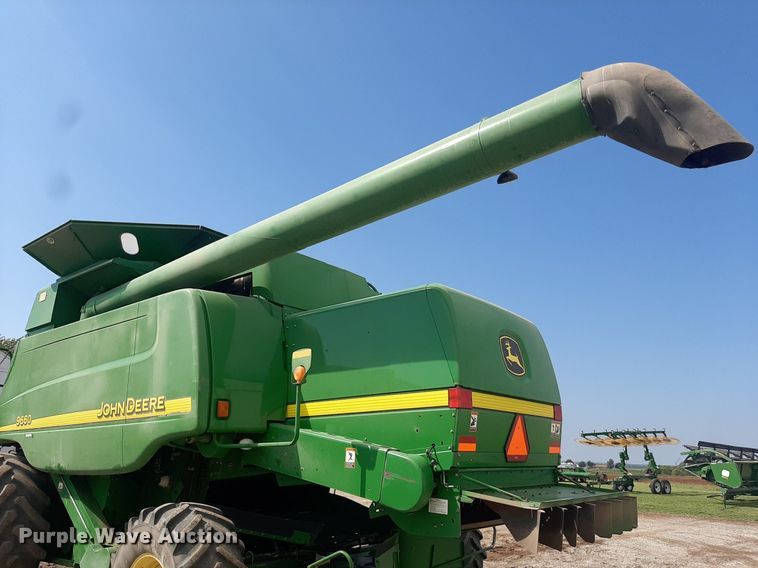 image for item EB9796 2005 John Deere 9660  RWA combine
