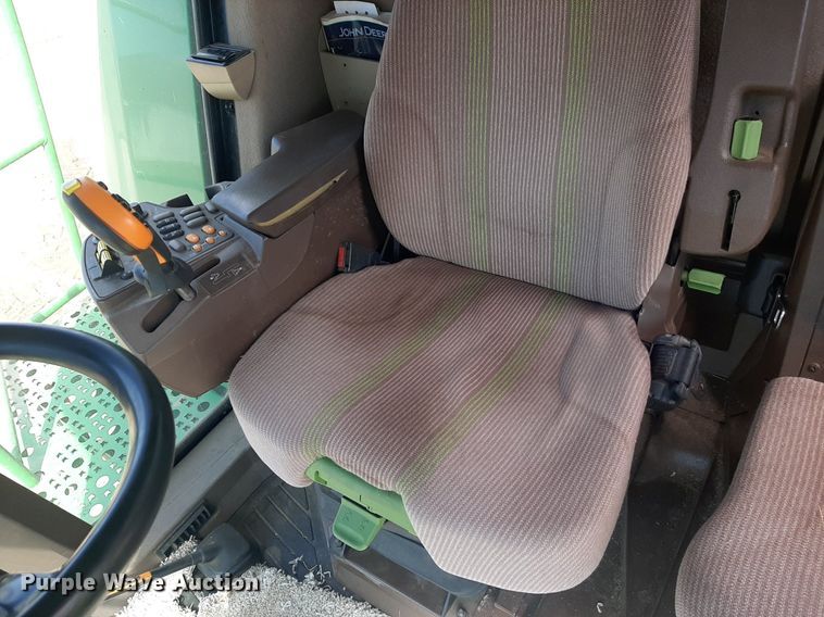 image for item EB9796 2005 John Deere 9660  RWA combine