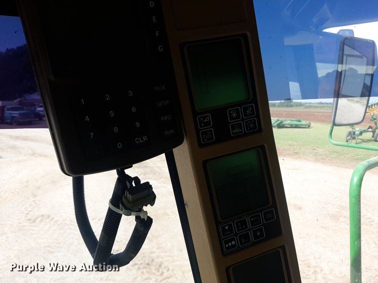 image for item EB9796 2005 John Deere 9660  RWA combine