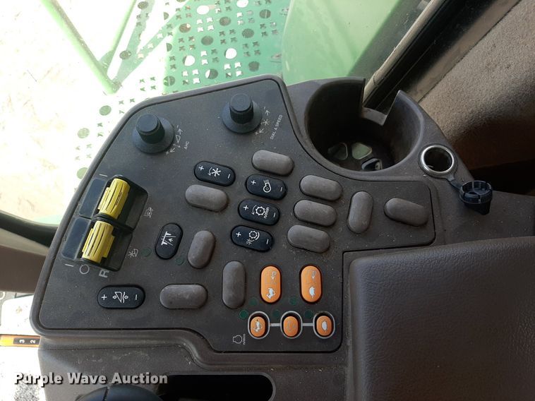 image for item EB9796 2005 John Deere 9660  RWA combine