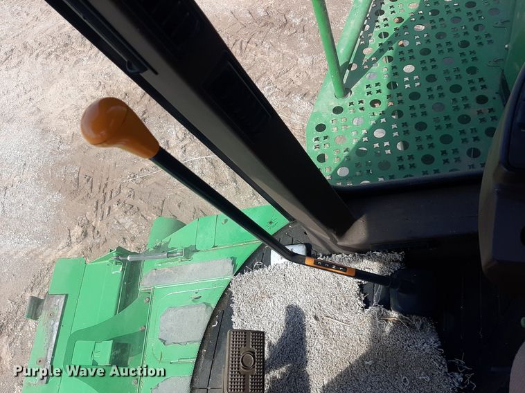 image for item EB9796 2005 John Deere 9660  RWA combine