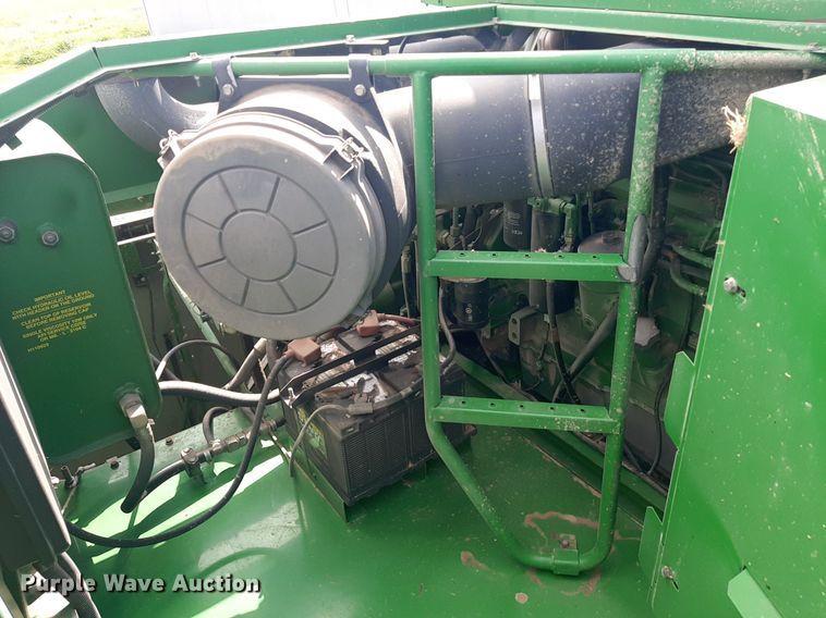 image for item EB9796 2005 John Deere 9660  RWA combine