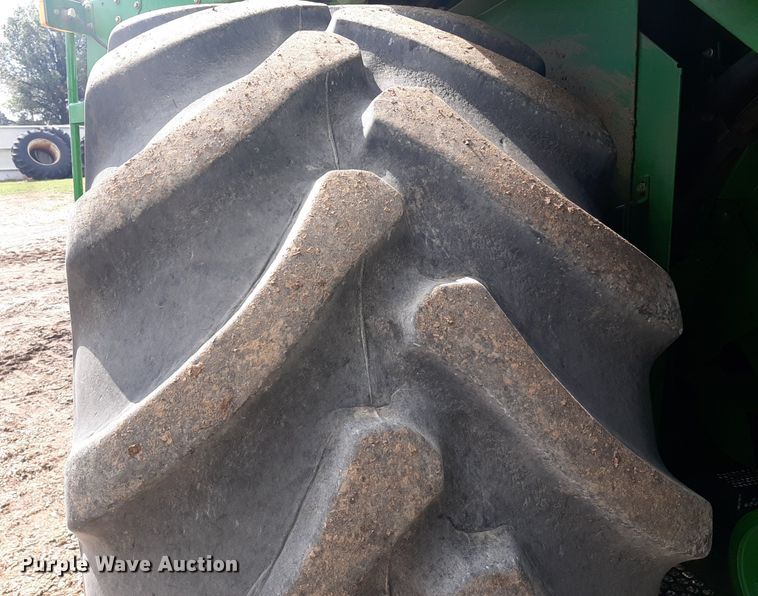 image for item EB9796 2005 John Deere 9660  RWA combine