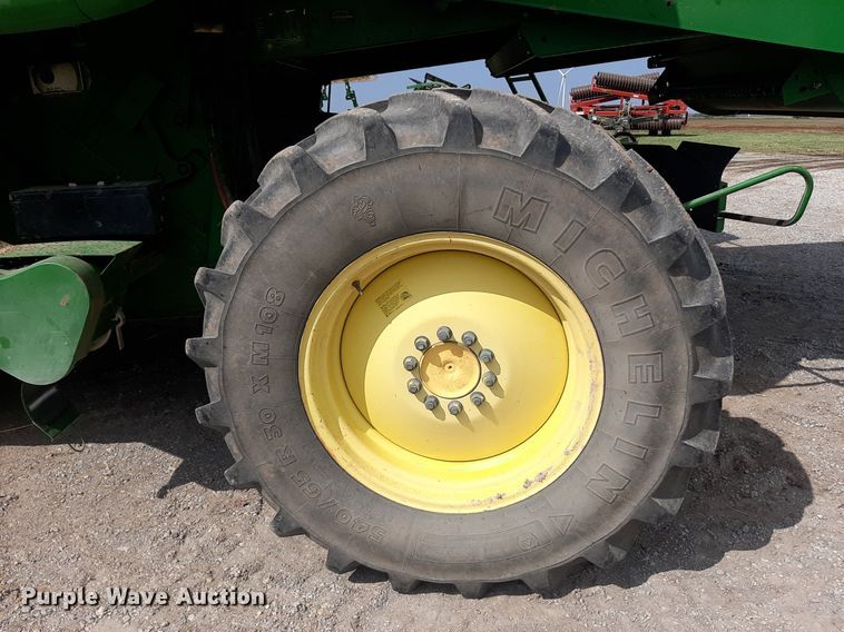 image for item EB9796 2005 John Deere 9660  RWA combine