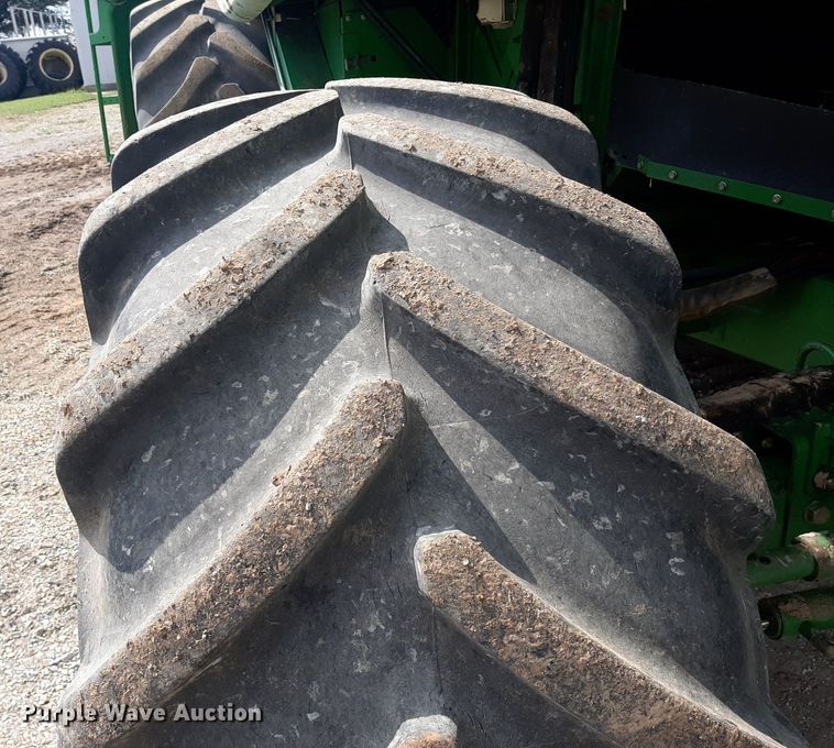 image for item EB9796 2005 John Deere 9660  RWA combine