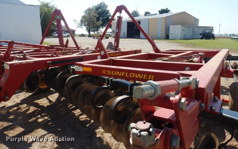 image for item EB9797 Sunflower 1434  tandem disk