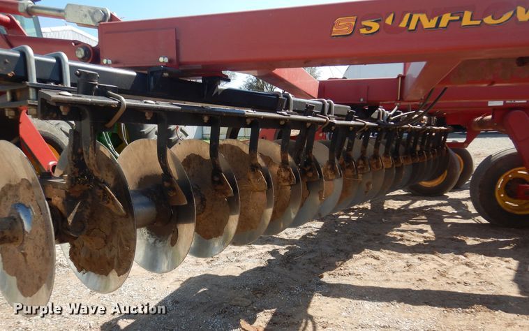 image for item EB9797 Sunflower 1434  tandem disk