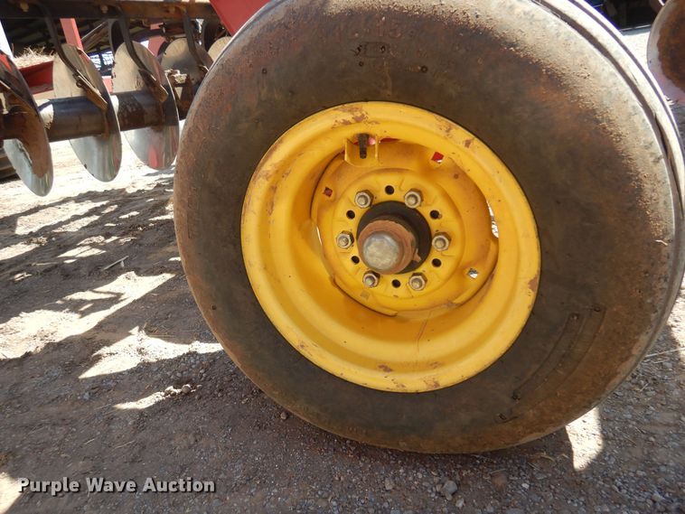 image for item EB9797 Sunflower 1434  tandem disk