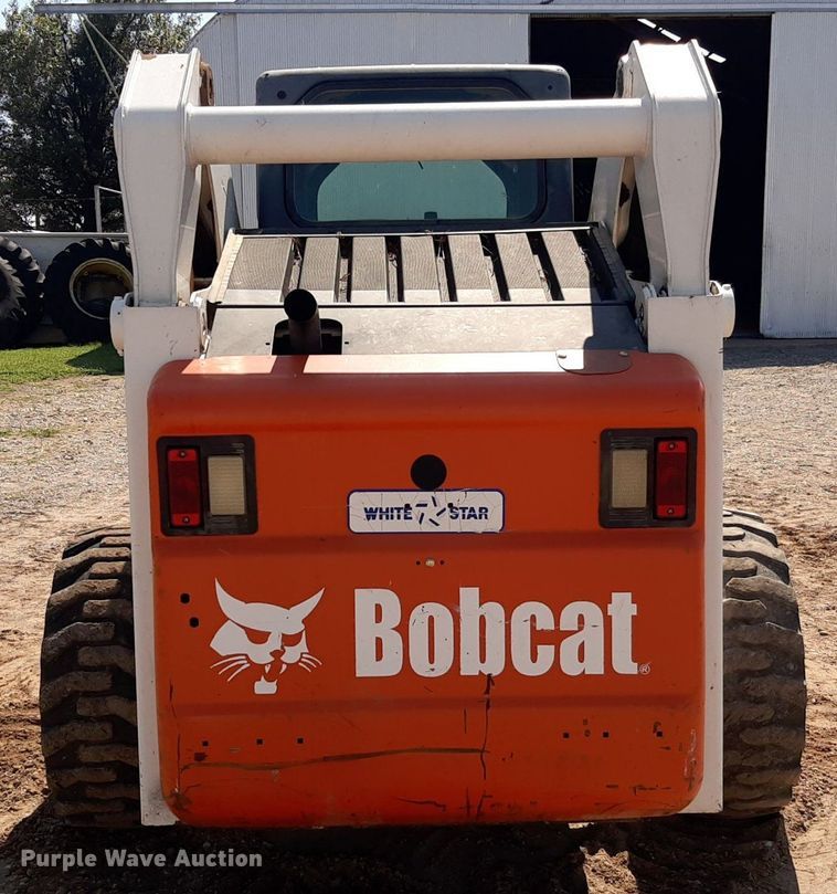image for item EB9798 2004 Bobcat S250 Turbo  skid steer loader